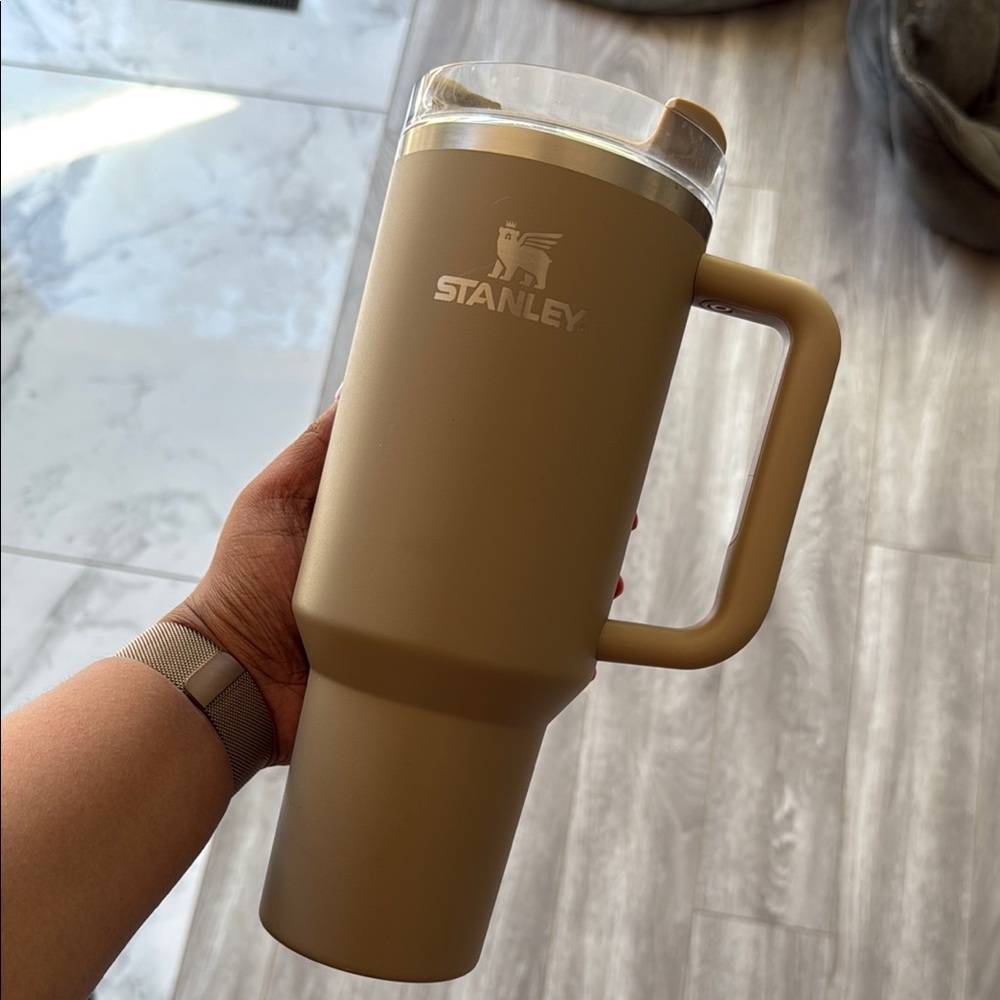 Stanley Beige Travel Mug with Handle